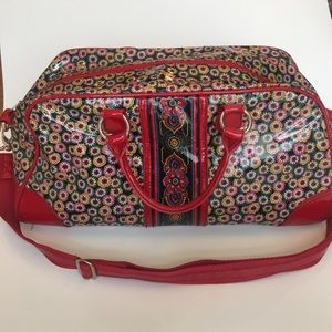 VERA BRADLEY Frill Red Symphony in Hue Duffle Bag